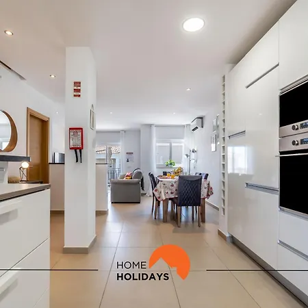#177 Ocean View Terrace With Ac And Pool Сasa de vacaciones Albufeira